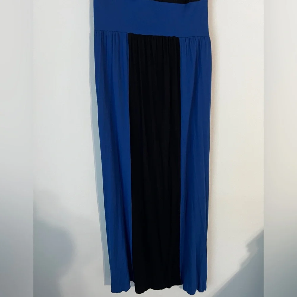 VENUS Maxi Dress - Picture 3 of 5